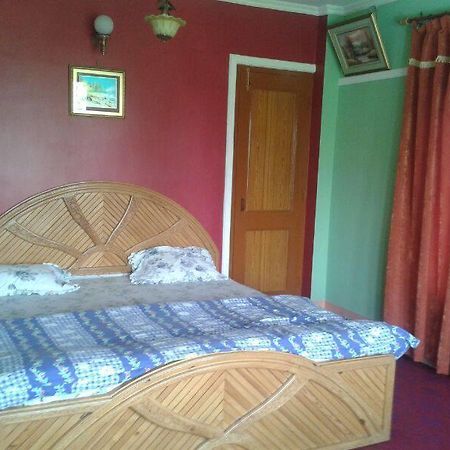 Asif Guest House Srīnagar 객실 사진